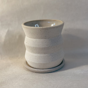 4" Angled Creme Planter with Saucer and Drainage